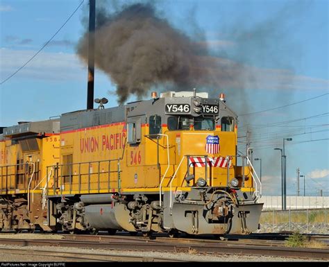 UPY 546 Union Pacific EMD GP15-1 at Denver, Colorado by BUFFIE | Union pacific train, Union ...