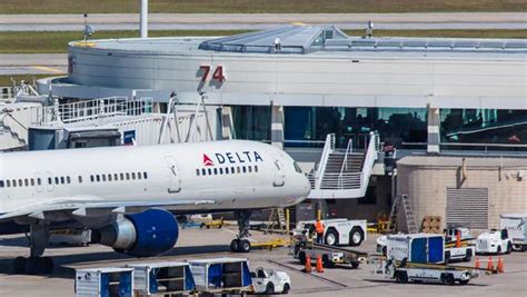 Delta Air Lines Faces Lawsuit Over $1 Billion Carbon Neutrality Claim ...