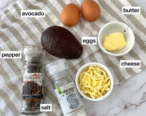 Keto Avocado Egg Scramble – Keto Millenial