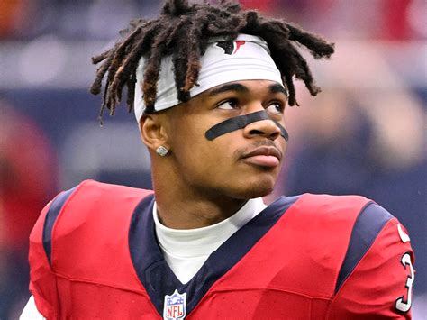 Texans WR Tank Dell Shot In FL Nightclub, 10 People Hit