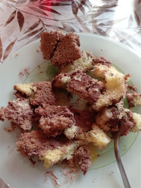 crumbled cake : r/crumbledcakes