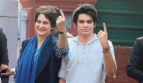 Priyanka Gandhi Vadra Biography: Early Life, Age, Net Worth, Family ...