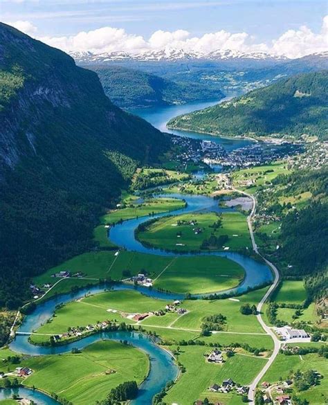 Blue Dragon River en Portugal. | Beautiful norway, Stryn, Scenery