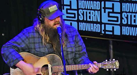 Chris Stapleton Goes Unplugged For Heart-Tugging Performance Of New ...