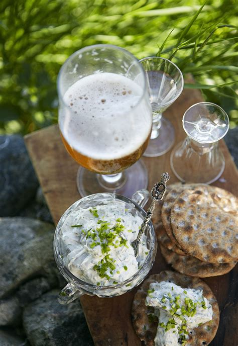 Ten Scandinavian midsummer traditions for a real midsummer experience