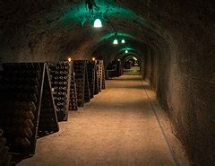 Category:Ceiling light fixtures in Calistoga, California - Wikimedia Commons