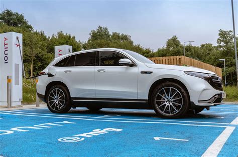 Mercedes-Benz EQC 400 4Matic AMG Line Premium Plus 2019 UK review | Autocar