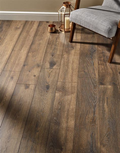 Villa - Peterson Oak Laminate Flooring | Direct Wood Flooring