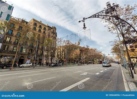 Passeig De Gracia Shopping Street Editorial Photo - Image of traffic ...