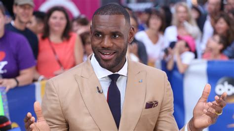 LeBron James just endorsed Hillary Clinton for president | Mashable