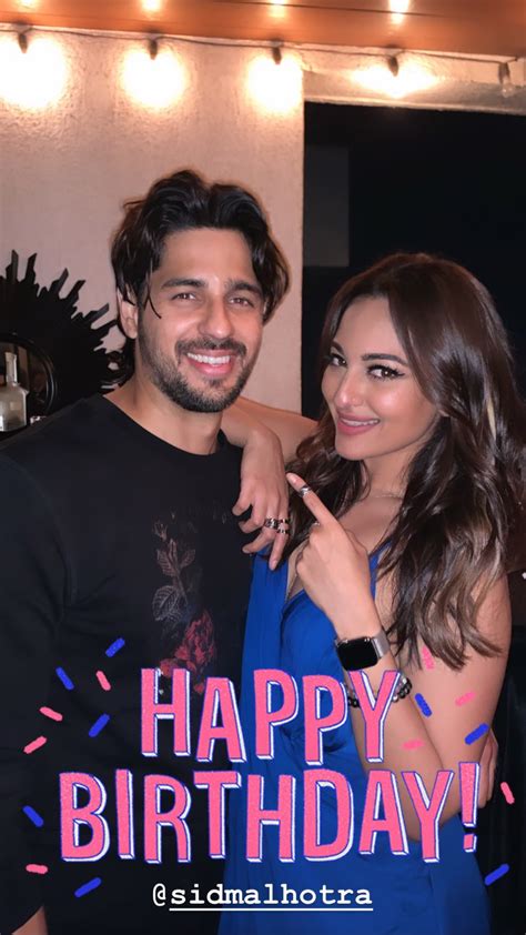 Sidharth Malhotra turns 34, celebrates with friends, cake and selfies