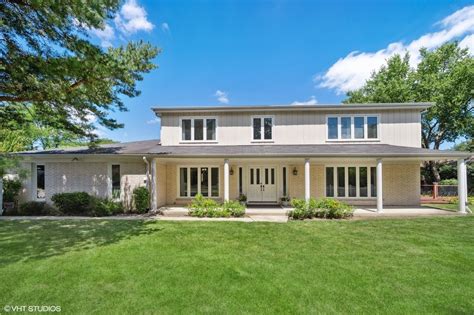 Glenview, IL Real Estate - Glenview Homes for Sale | realtor.com®