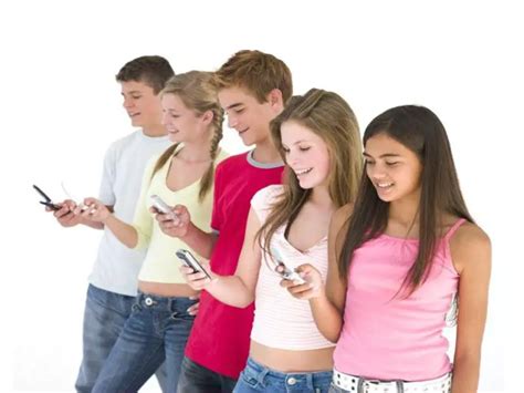 Best 5 Cell Phone Plans For Kids and Younger