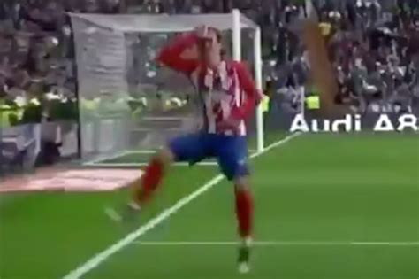 Antoine Griezmann celebration: Why does France star dance with an 'L ...