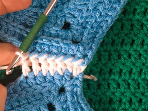 Connecting Squares Using Double Crochet | Crochet squares, Double ...