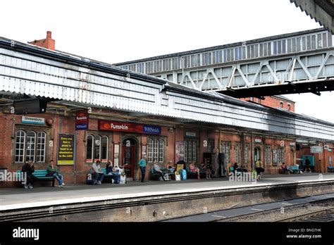 Shrewsbury Railway Station Shropshire England Uk Stock Photo - Alamy