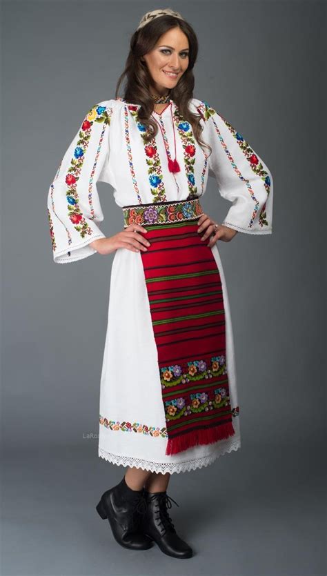 costum popular romanesc | Clothes for women, Romanian clothing, Clothes