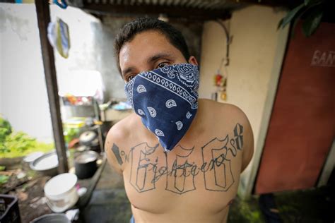 El Salvador's Violent Gangs: Inside the Murder Capital of the World ...