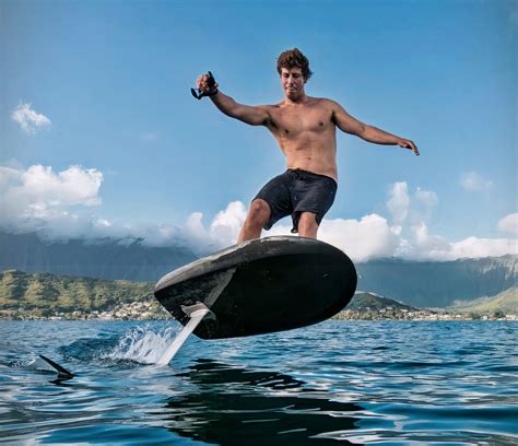 Fliteboard Series 2 Electric Hydrofoil is Great for Tricks - The Flighter