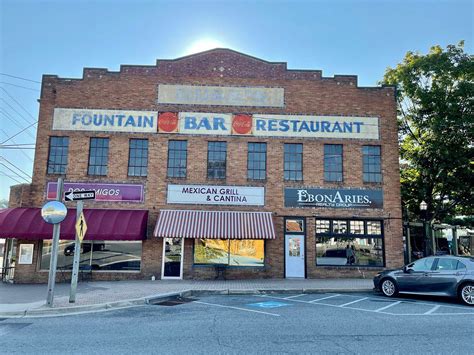 Duke’s Fountain Bar Restaurant. Downtown Leonardtown, Maryland ...