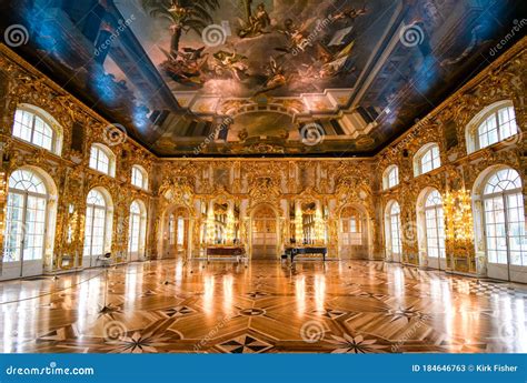 The Ornate Golden Ballroom at Catherine Palace Near St Petersburg, Russia Editorial Stock Photo ...