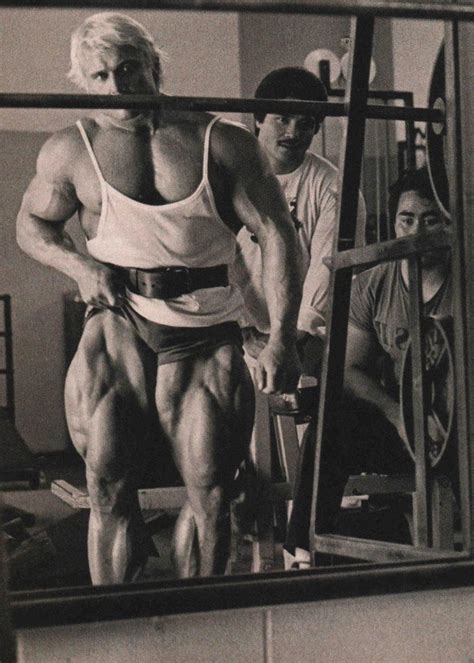 Tom Platz Legs Training: The Best Legs in Bodybuilding | Flat 12