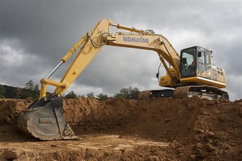 Komatsu PC210LCi Wallpapers