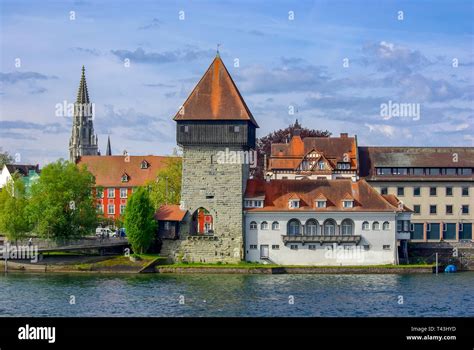 The historic Rhine Gate Tower (Rheintorturm), the medieval northern town gate, in Konstanz at ...