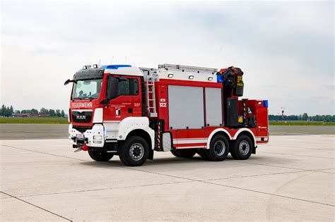 Fire rescue vehicles | Heavy rescue vehicles - Rosenbauer