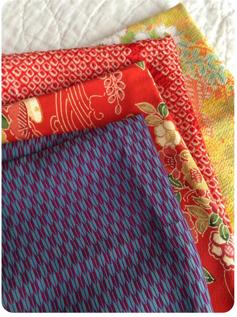 Quilt Otaku: Japanese Silk Kimono Fabric