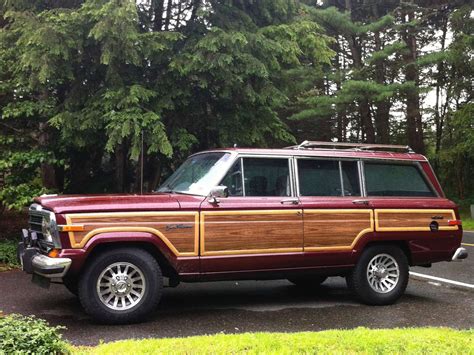 Wood-panelled Jeep Wagoneer set the luxury SUV standard | Woody Wagons