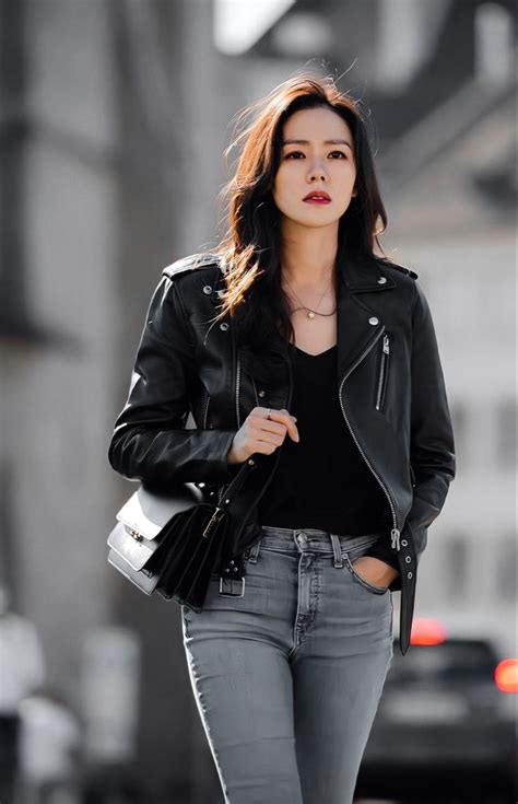 「Son Ye Jin」おしゃれまとめの人気アイデア｜Pinterest｜Su Ann | 韓国人の服, スタイリッシュファッション, ファッション