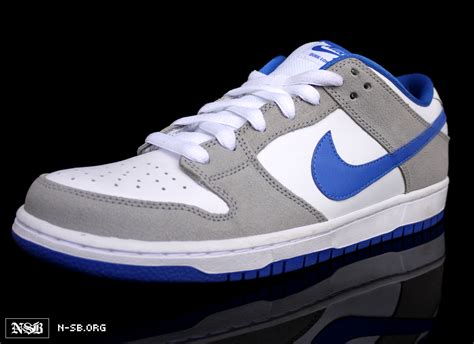 Nike SB Dunk Low - Varsity Royal / White - Summer 2012 | Sole Collector