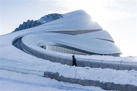 The Sculptural Boldness of the Harbin Opera House by MAD Architects ...