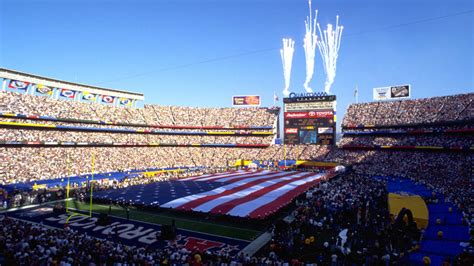 Throwing it Back: Photos from the Broncos' Super Bowl XXXII win