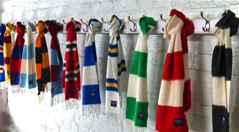 football scarves - Google Search | Scarf knitting patterns, Christmas ...