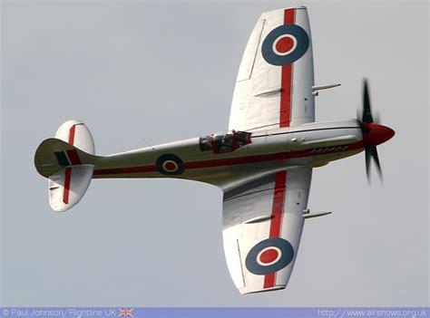 Spitfire pilots and aircraft database - Spitfire RN201