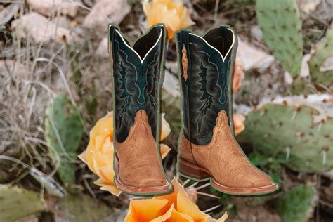 Texas Cowboy Boots — 8 Great Western Brands for Every Style