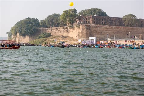 Allahabad Fort: History, Timings, Architecture, How to Visit | Veena World