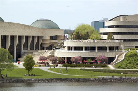 MERRY@SYRACUSE: Ottawa: Canadian Museum of Civilization, Douglas Cardinal, Architect