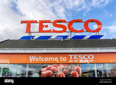 Welcome to tesco hi-res stock photography and images - Alamy