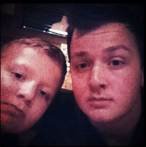 Ethan "Guppy" and Noah "Gibby" Munck | Celebrity siblings, Icarly ...