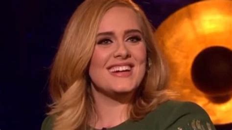 Adele wows with first live performance of ‘Hello’ (WATCH) – SheKnows