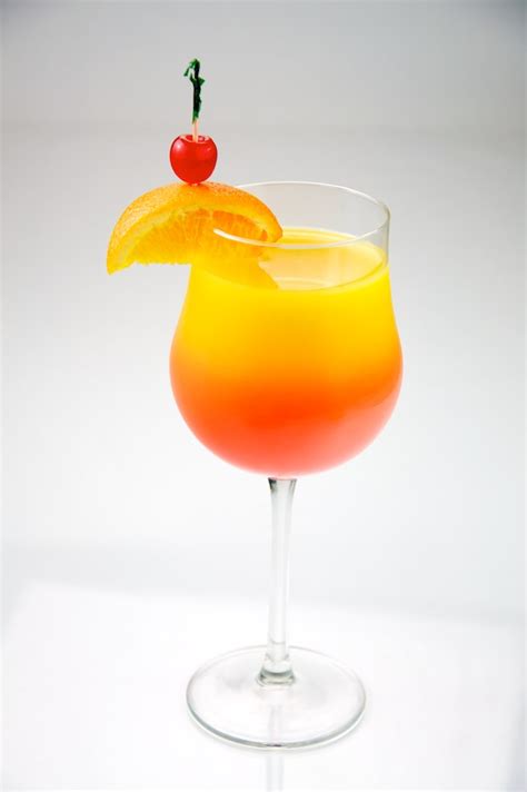 Tequila sunrise - Wikipedia