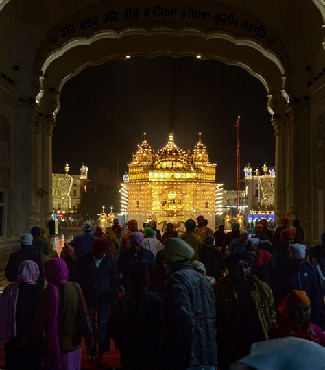 Gurpurab 2020 photos: With candles, diyas and fireworks, Sikhs across India celebrated their ...