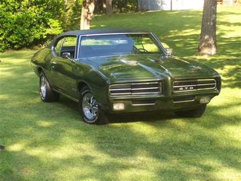 1969 Pontiac GTO Pictures, Mods, Upgrades, Wallpaper - DragTimes.com