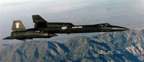 VÍDEO – Lockheed YF-12 Blackbird – Defesa Aérea & Naval