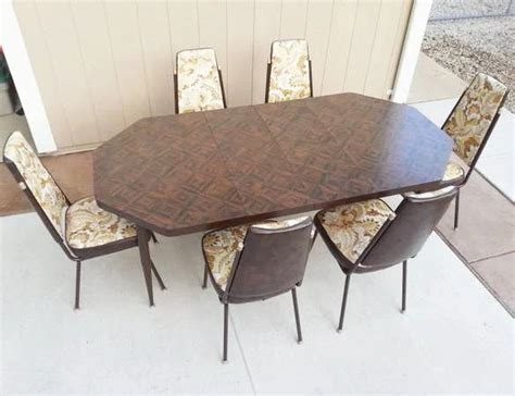 Vintage Dining Set by Douglas Furniture – Table, 6 Chairs, 2 Leafs ...