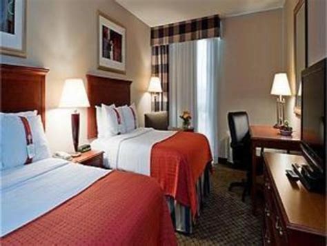 Budget Hotel in Cincinnati (OH) : Holiday Inn Cincinnati-Eastgate ...