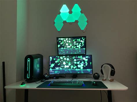 Gaming and Home-Office setup with Aurora R9 : r/Alienware